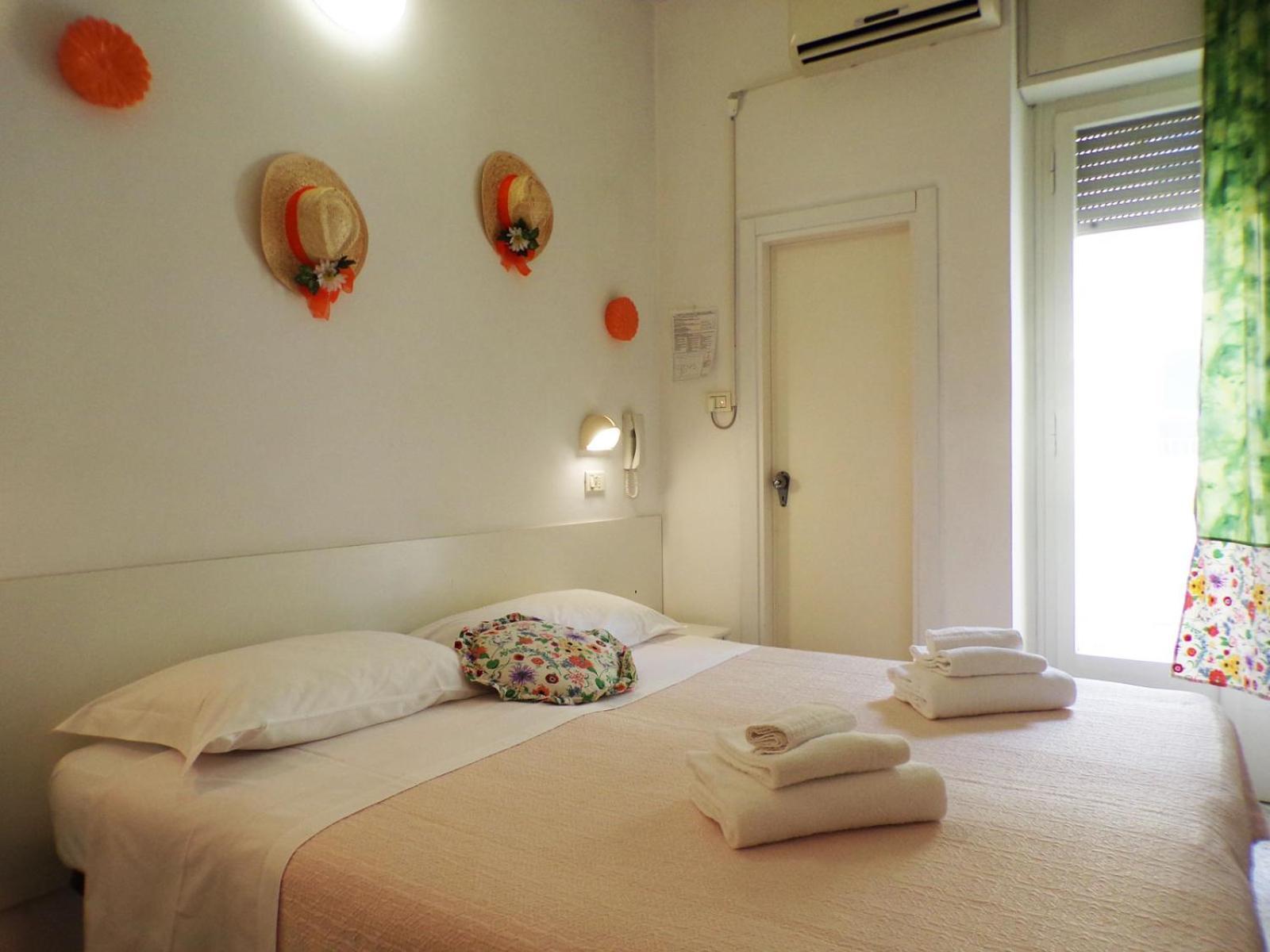 Hotel Graziella Mare Rimini Esterno foto