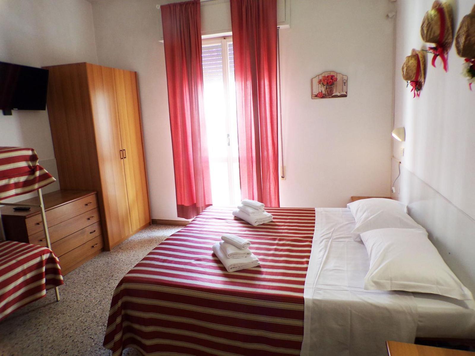 Hotel Graziella Mare Rimini Esterno foto